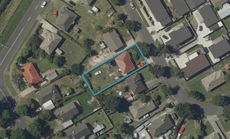 51 Exeter Crescent, Takaro, Palmerston North - Carousel 1