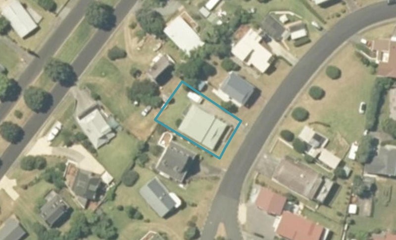 112 Titiro Place, Onemana, Whangamatā - Carousel 1