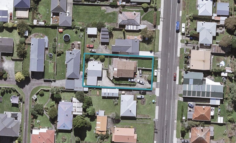 1/400 Carrington Street, Upper Vogeltown, New Plymouth - Carousel 1