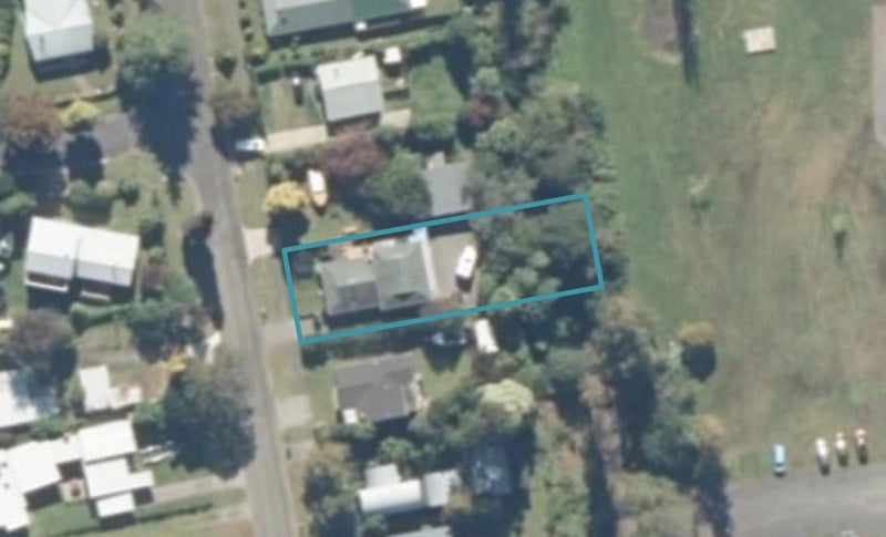 15 Kinloch Road, Taupo - Carousel 1