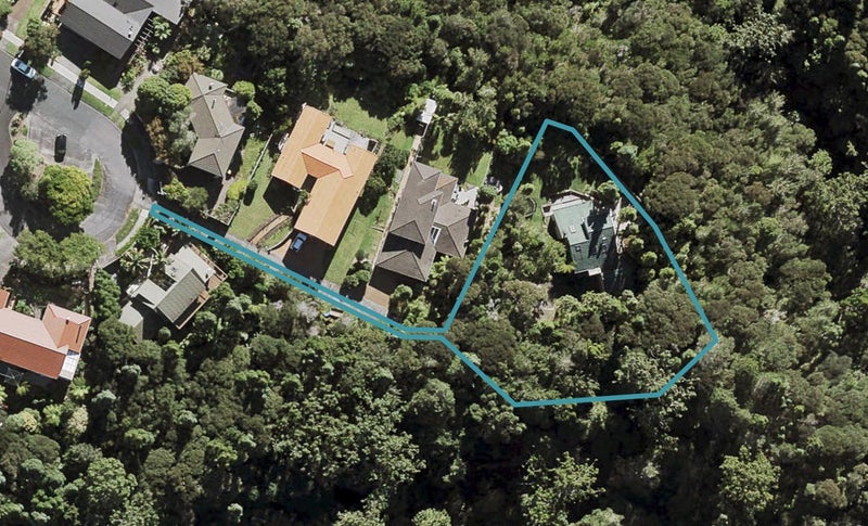 30 Portsea Place, Chatswood, Auckland - Carousel 1