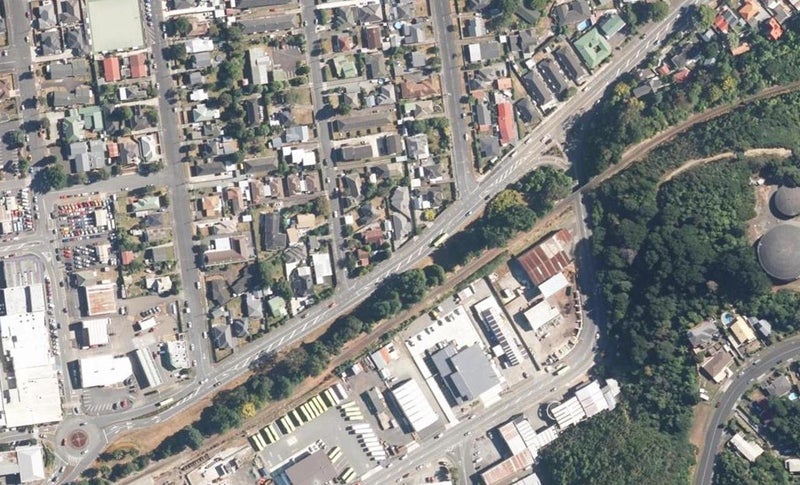 989 Fergusson Drive, Ebdentown, Upper Hutt - Carousel 1
