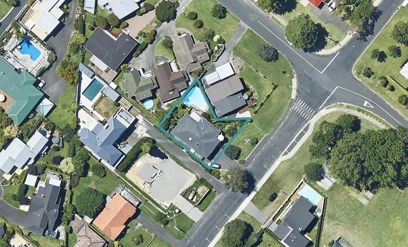 33 Grace Road, Tauranga South, Tauranga - Carousel 1