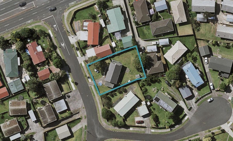 4 Leila Place, Clover Park, Auckland - Carousel 1