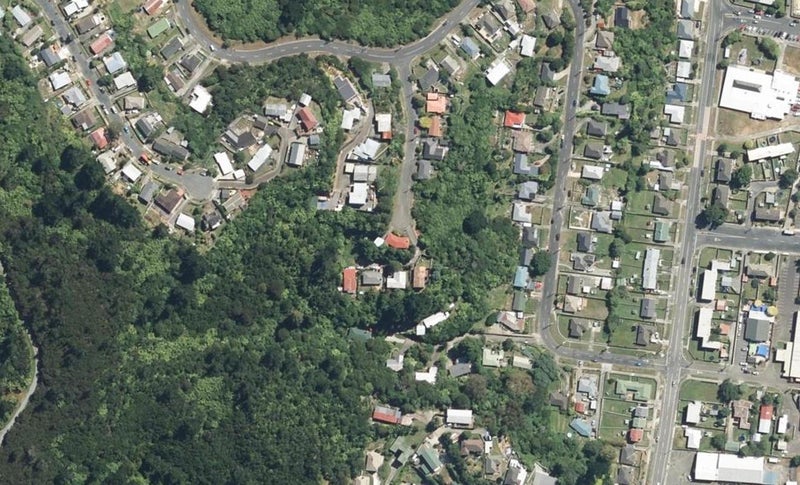 12 Gribble Grove, Stokes Valley, Lower Hutt - Carousel 1