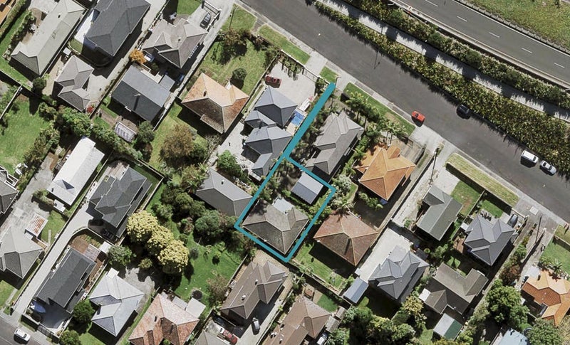 16A Melrose Road East, Hillsborough, Auckland - Carousel 1