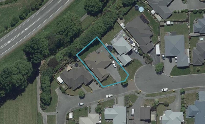 16 Maurice Stanton Place, Shirley, Christchurch - Carousel 1