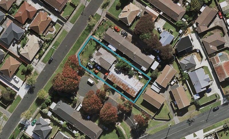 2/4 Tavistock Street, Papatoetoe, Auckland - Carousel 1