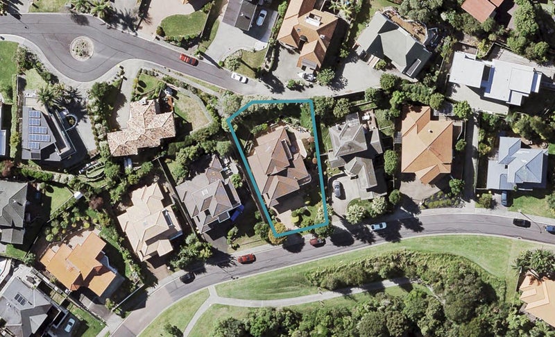 30 Mulgan Way, Browns Bay, Auckland - Carousel 1