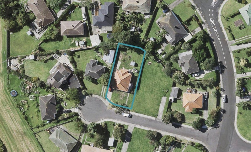 13 Diomede Street, Bayswater, Auckland - Carousel 1