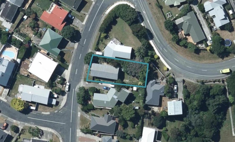 3 Pope Street, Camborne, Porirua - Carousel 1