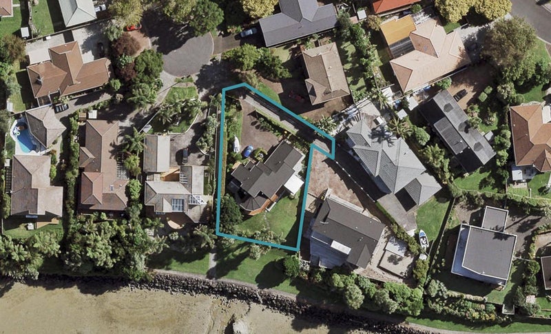 12 Aztec Place, Conifer Grove, Takanini - Carousel 1