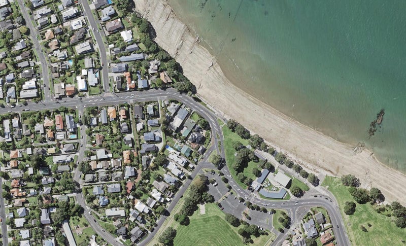 1 Old Lake Road, Narrow Neck, Auckland - Carousel 1