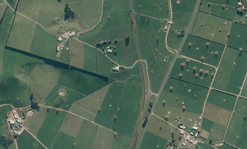 659 State Highway 27, Tirau - Carousel 1