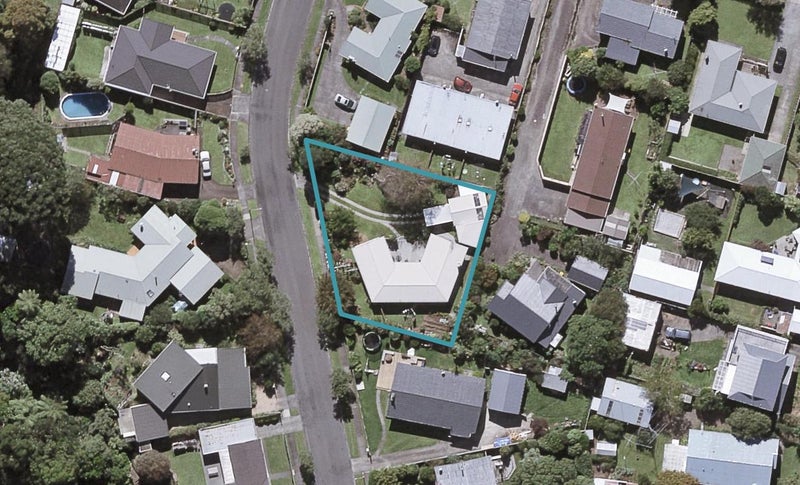 90 Manu Crescent, Upper Vogeltown, New Plymouth - Carousel 1