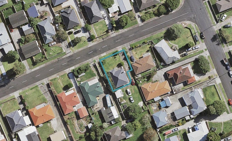 2 Hooks Road, Manurewa, Auckland - Carousel 1