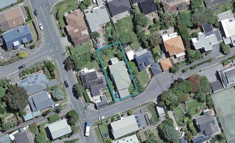1 Pine Terrace, Karori, Wellington - Carousel 1