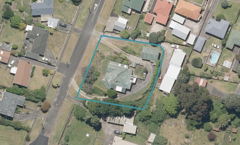 31 Burns Street, Tawhero, Whanganui - Carousel 1