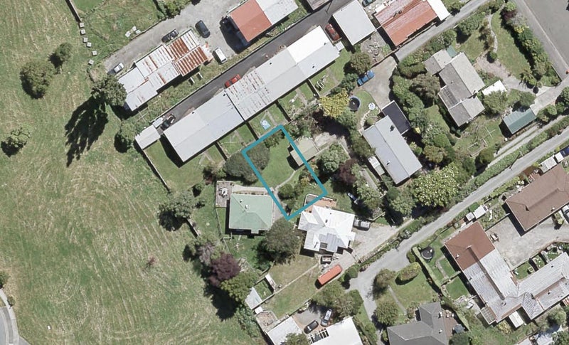 12 Oliver Place, Trentham, Upper Hutt - Carousel 1