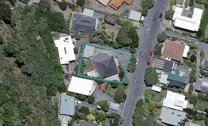 100 Inglis Street, Seatoun, Wellington - Carousel 1