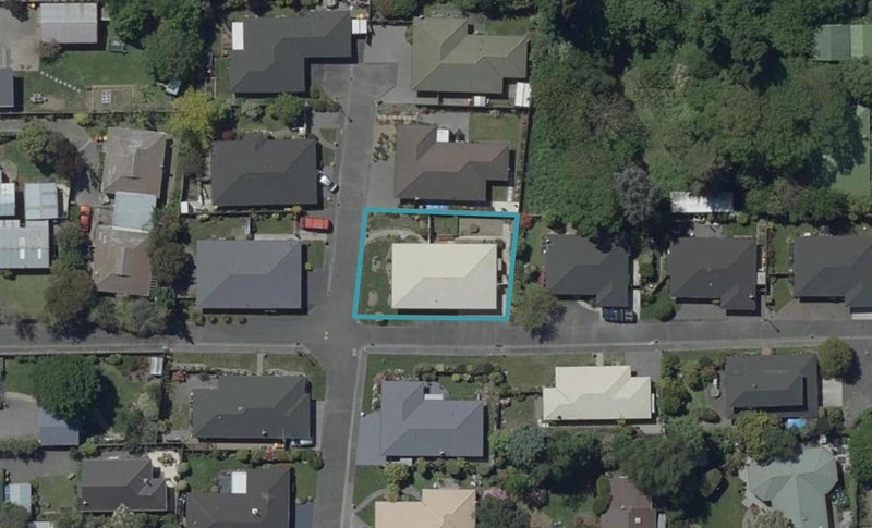 6 Castle Way, Beckenham, Christchurch - Carousel 1