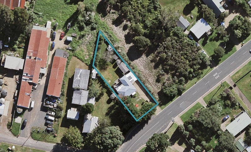 44 Onetangi Road, Onetangi, Waiheke Island - Carousel 1