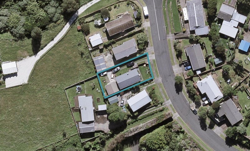 6 Hobart Drive, Spotswood, New Plymouth - Carousel 1