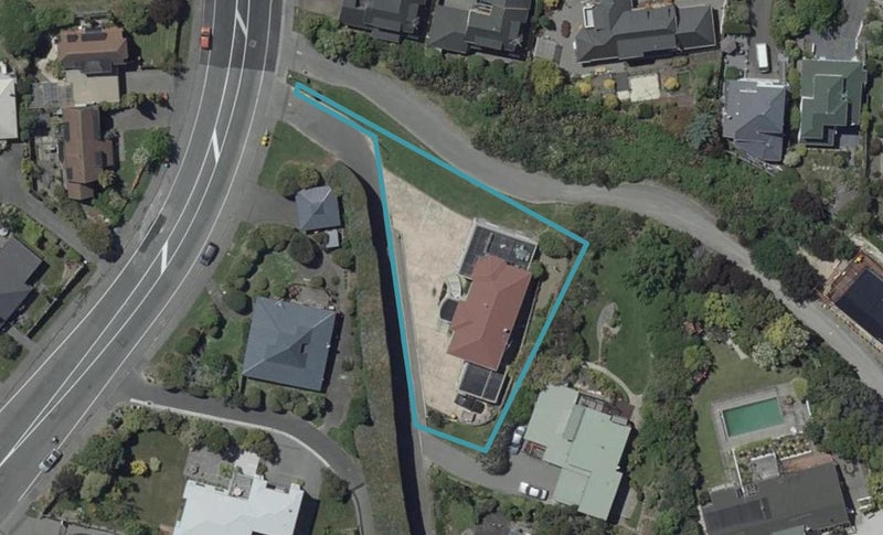 1 Cambrian Close, Westmorland, Christchurch - Carousel 1