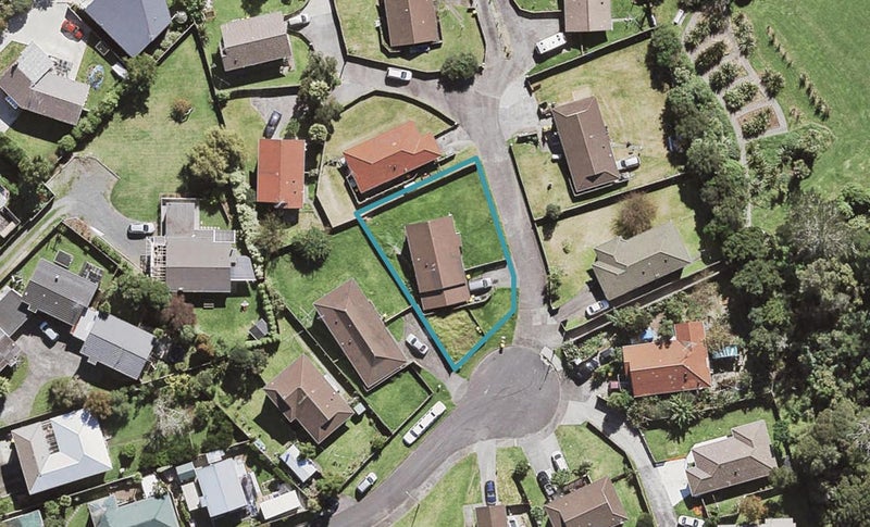 8 Merrill Place, Birkdale, Auckland - Carousel 1