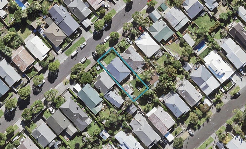 25 Cumberland Avenue, Westmere, Auckland - Carousel 1