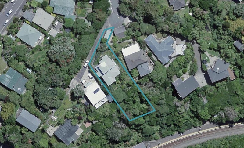 13 Iwi Street, Ngaio, Wellington - Carousel 1