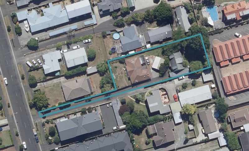 110 MacFarlane Street, Hamilton East, Hamilton - Carousel 1