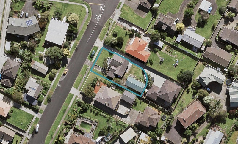 3 Seaforth Avenue, Mangere Bridge, Auckland - Carousel 1