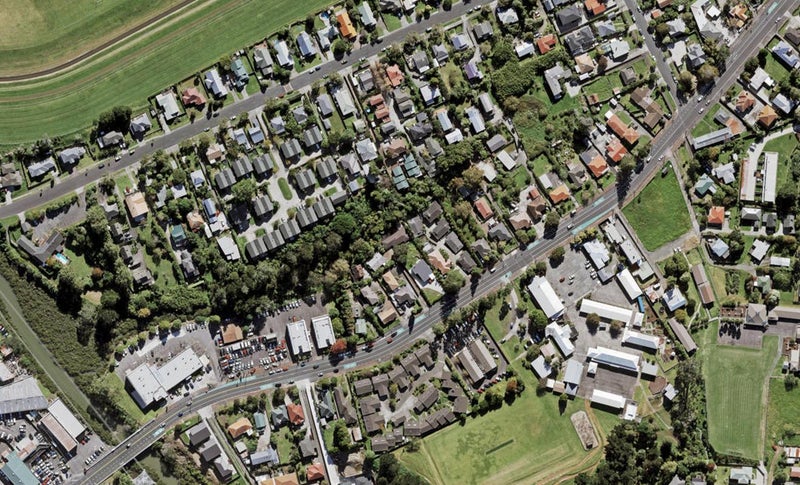 2153B Great North Road, Avondale, Auckland - Carousel 1