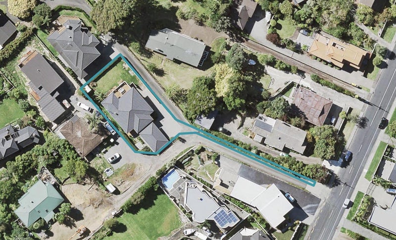 102 Mellons Bay Road, Mellons Bay, Auckland - Carousel 1