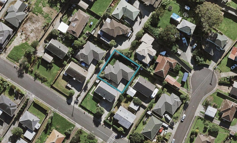 11 Haughey Avenue, Three Kings, Auckland - Carousel 1
