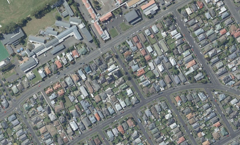 8A Kings Avenue, Saint Kilda, Dunedin - Carousel 1