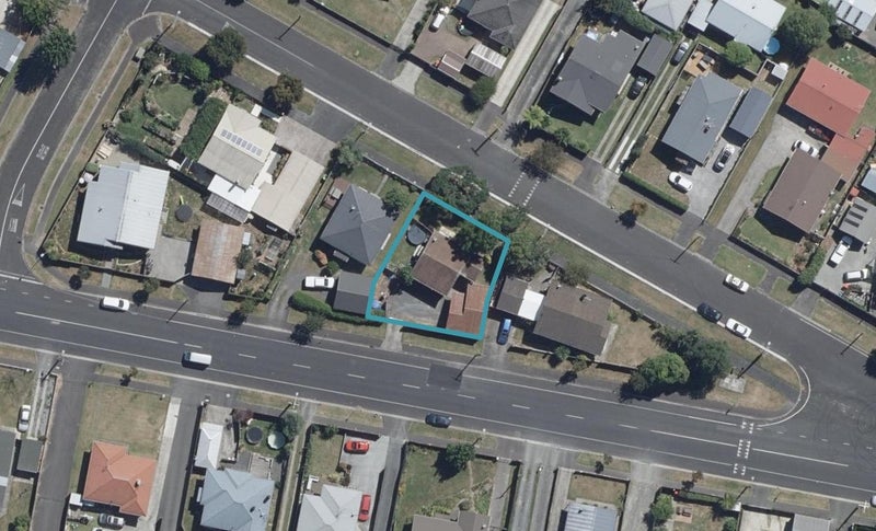 1 Rata Street, Maeroa, Hamilton - Carousel 1