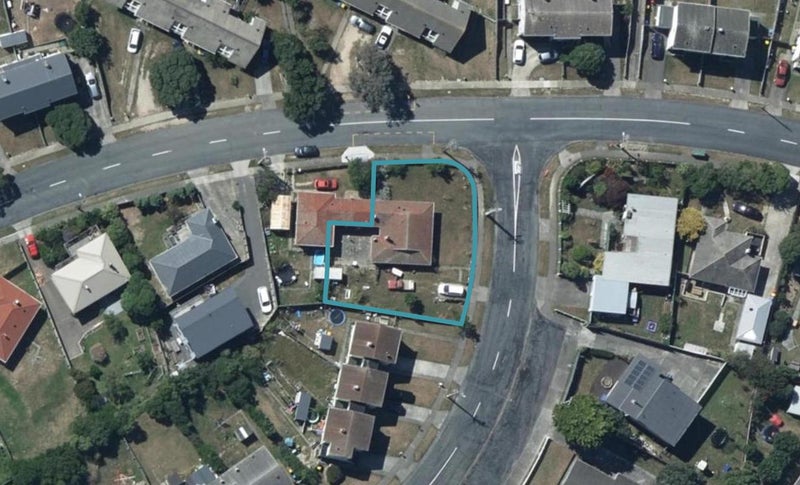 63 Herewini Street, Titahi Bay, Porirua - Carousel 1
