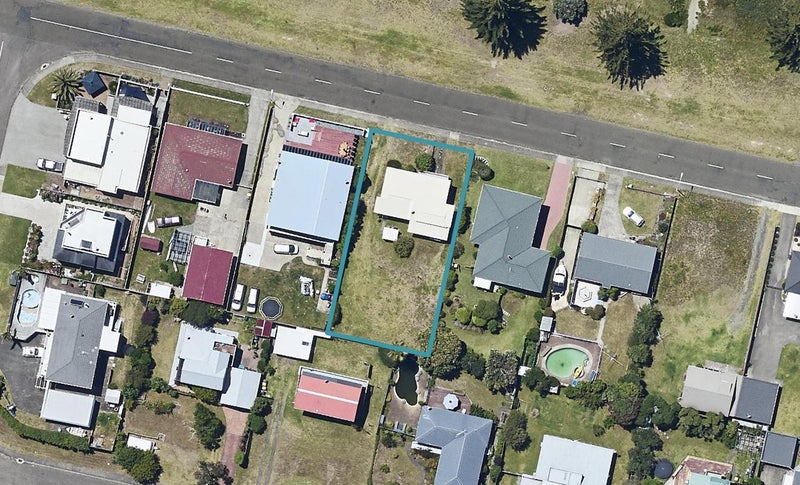 216 Ocean Road, Ohope, Ōhope - Carousel 1