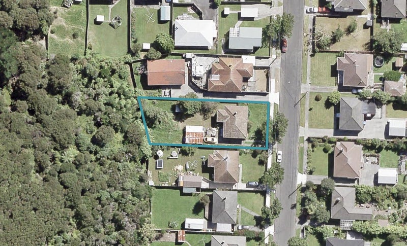 19 Boyd Grove, Naenae, Lower Hutt - Carousel 1