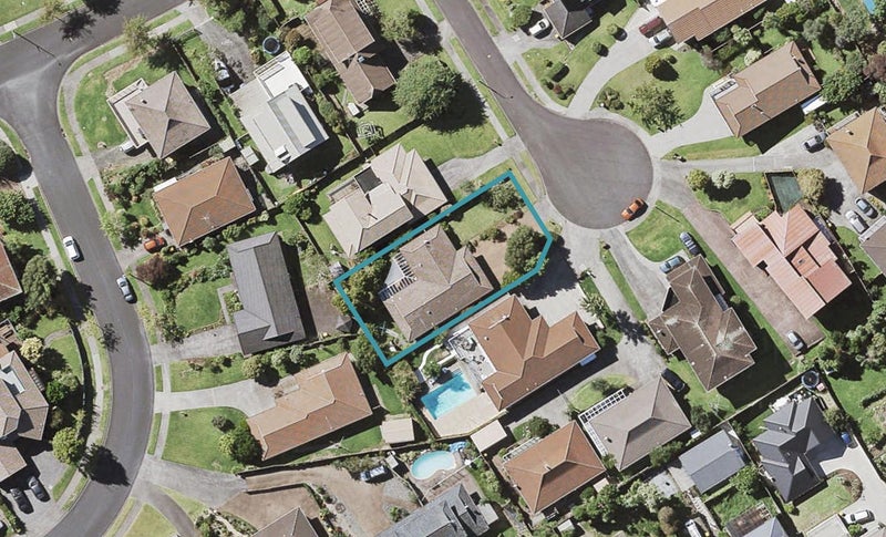 5 Kincraig Place, Highland Park, Auckland - Carousel 1