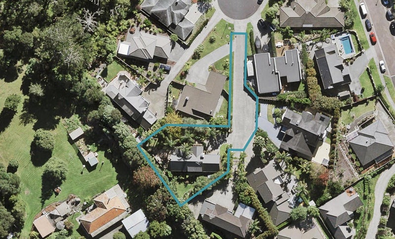 12 Amber Glen, Albany, North Shore City - Carousel 1