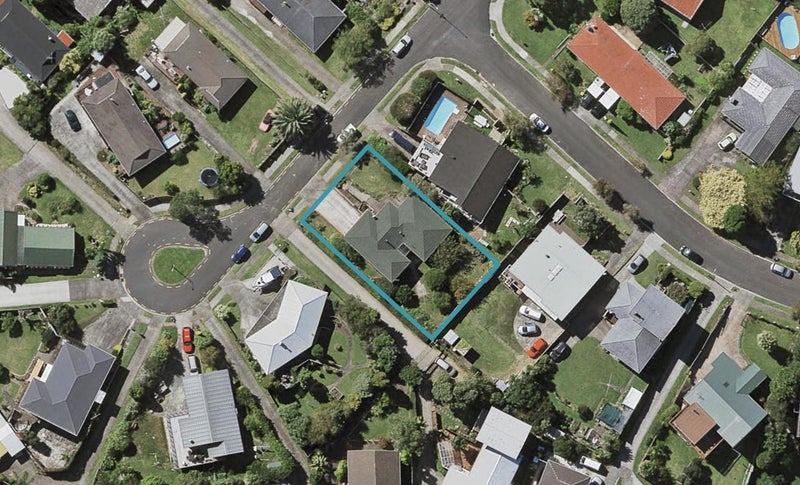 11 Te Anau Place, Pakuranga Heights, Auckland - Carousel 1