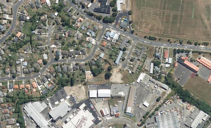 9E Hukatai Street, Elsdon, Porirua - Carousel 1