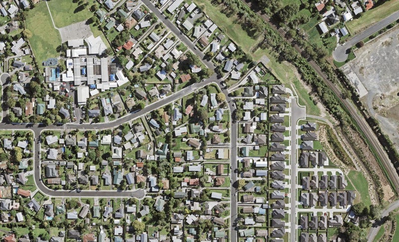 2/31 Tasman Drive, Papakura, Auckland - Carousel 1