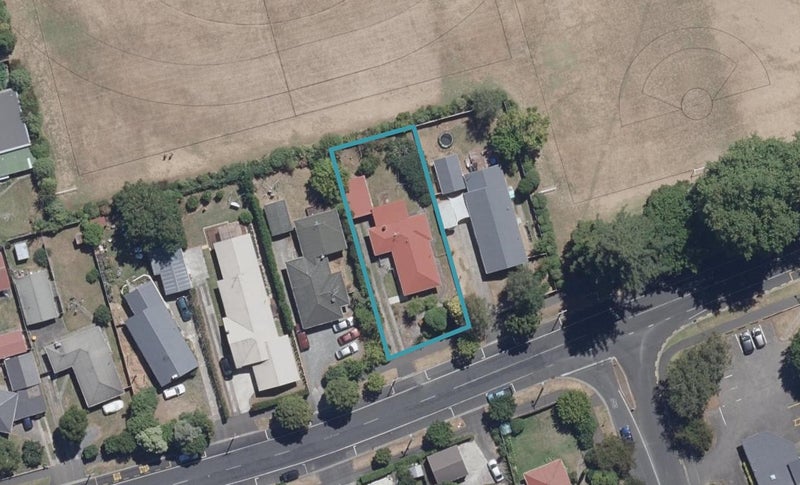 89 Masters Avenue, Silverdale, Hamilton - Carousel 1