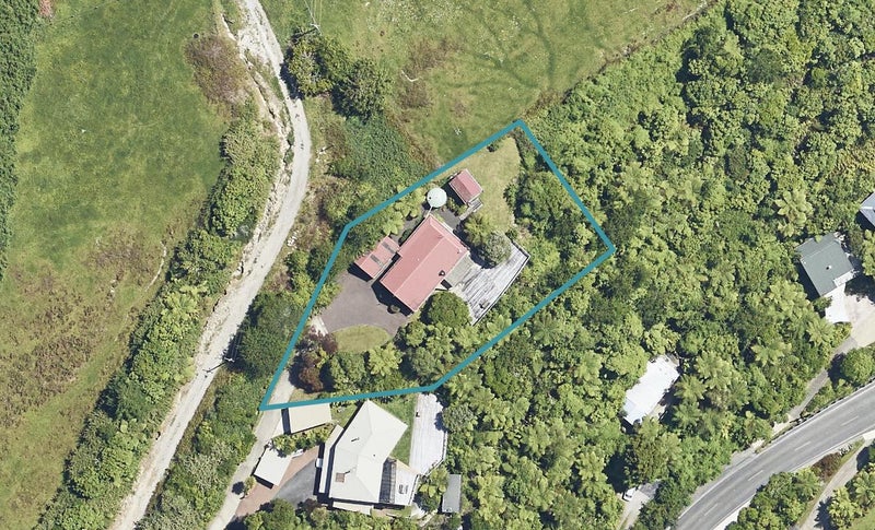16 Spencer Road, Lake Tarawera, Rotorua - Carousel 1