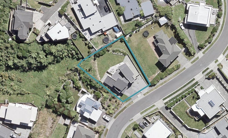 35 Arahiwi Grove, Tirohanga, Lower Hutt - Carousel 1