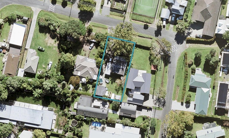 11 Glamis Avenue, Manly, Whangaparaoa - Carousel 1